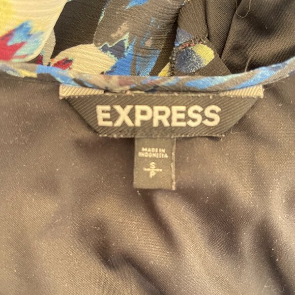 Express Tank Top Blouse Small Spaghetti Strap Black Floral Rose Flowy Swing - Picture 3 of 4